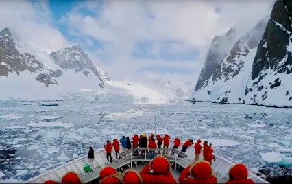 南极科考船