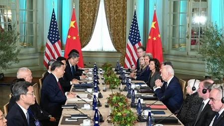 中美元首会晤，美国简洁务实的会场布置值得中国学习