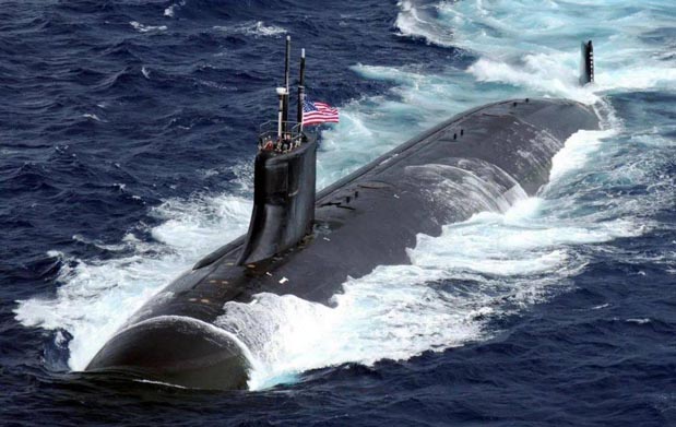 美军核潜艇在南海被撞了，17名艇员被震伤